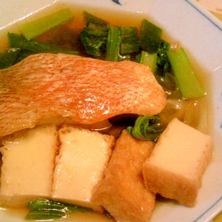 赤魚、絹揚げ、小松菜の煮物
